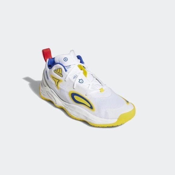 Athletic_Shoes